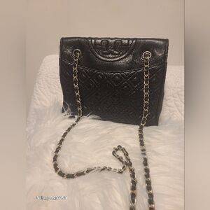 Chic Black Quilted Shoulder Bag